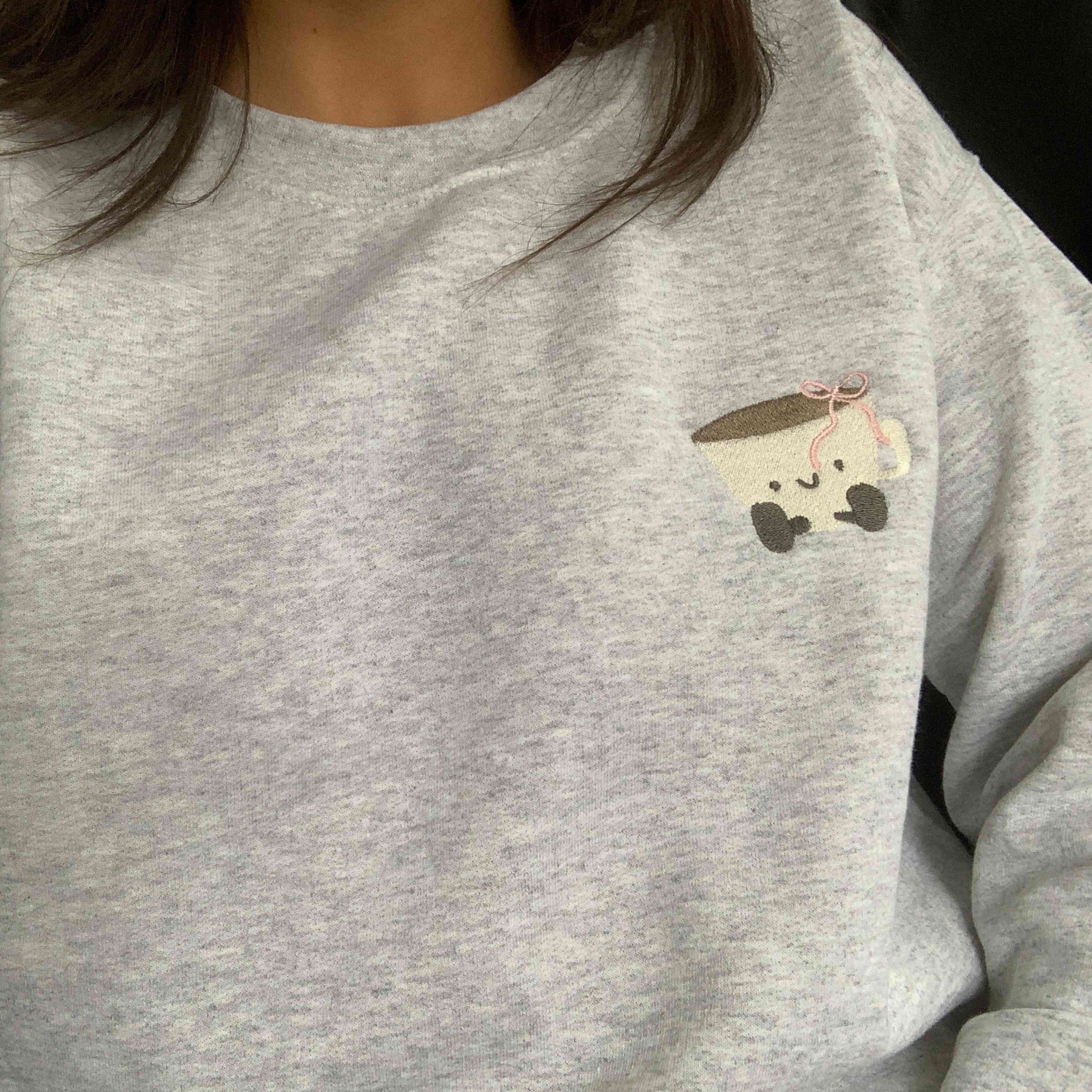 Tia Teacup Embroidered Sweatshirt in Ash Grey Size Small